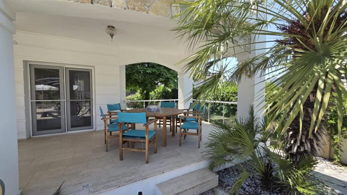 Image No.20-4 Bed Villa / Detached for sale