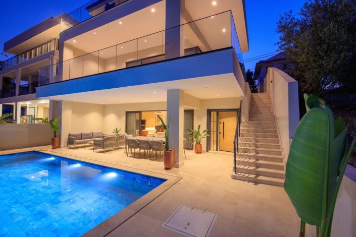 Image No.8-3 Bed Villa / Detached for sale