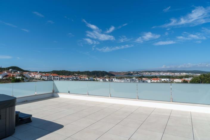 Image No.10-4 Bed Villa for sale