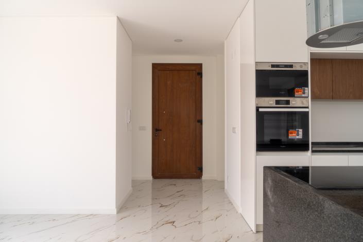 Image No.8-2 Bed Villa for sale