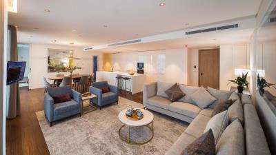 Spacious-River-View-Apartment--13-