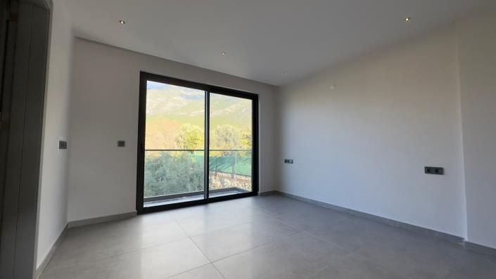 Image No.22-Villa / Détaché de 4 chambres à vendre à Ovacik