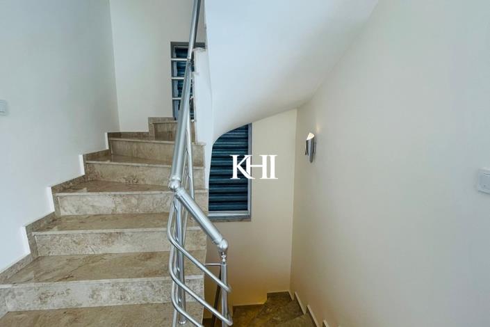 Image No.31-4 Bed Villa / Detached for sale