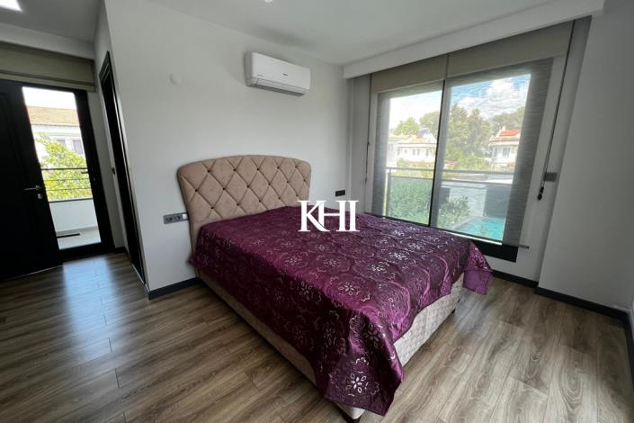 Image No.29-4 Bed Villa / Detached for sale