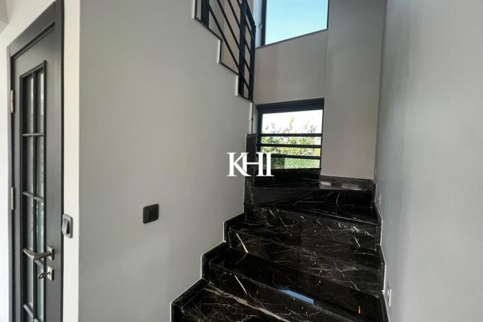 Image No.10-4 Bed Villa / Detached for sale