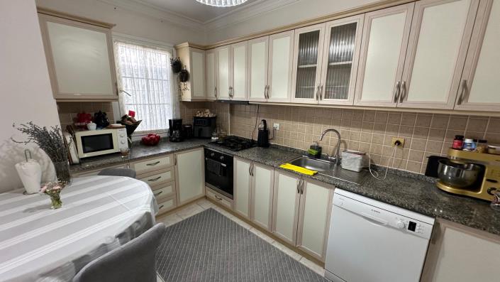 Image No.14-3 Bed Duplex for sale