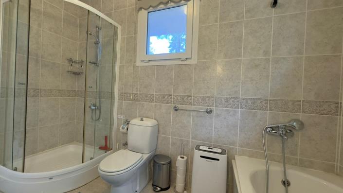 Image No.27-3 Bed Villa / Detached for sale