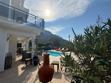 Detached-Contemporary-Villa-in-Ovacik--30-
