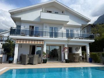 Detached-Contemporary-Villa-in-Ovacik--34-