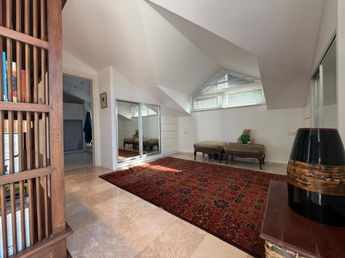 Image No.26-4 Bed Villa for sale