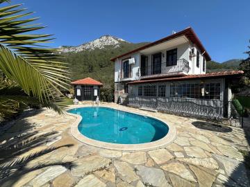 Unique-Detached-Uzumlu-Villa--37-