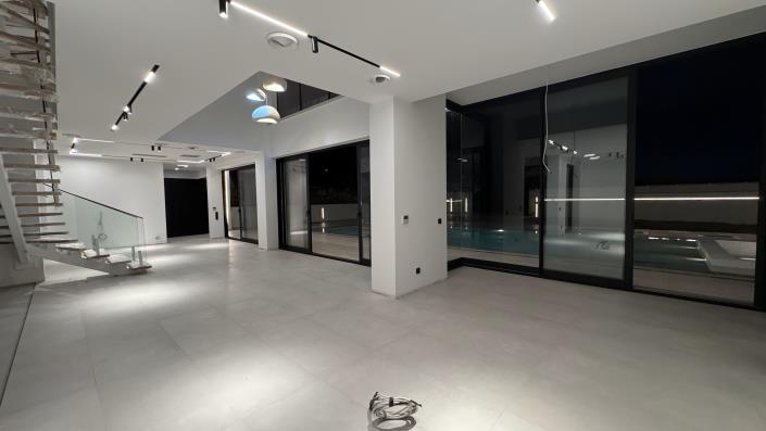 Image No.15-4 Bed Villa for sale