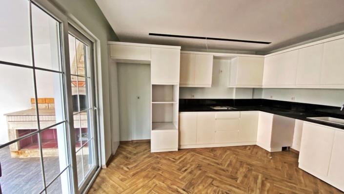 Image No.6-5 Bed Villa for sale