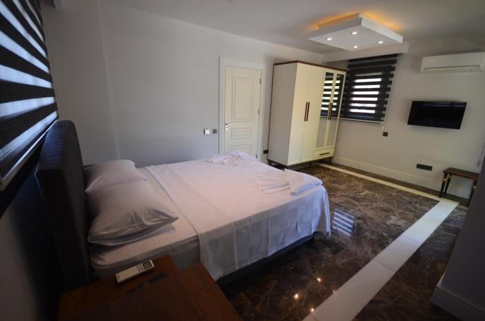 Image No.19-3 Bed Villa for sale