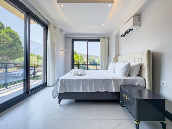 Image No.28-4 Bed Villa for sale