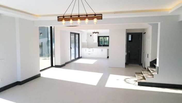 Image No.16-4 Bed Villa for sale