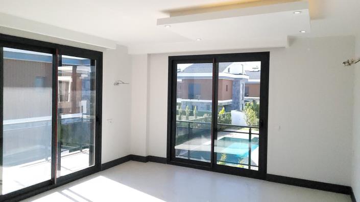 Image No.17-4 Bed Villa for sale