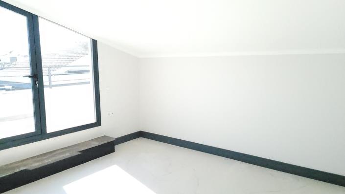 Image No.19-4 Bed Villa for sale