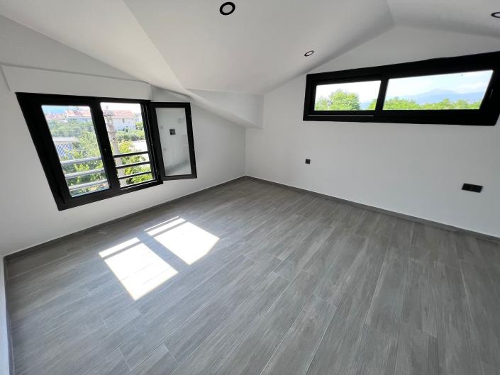 Image No.14-4 Bed Villa for sale