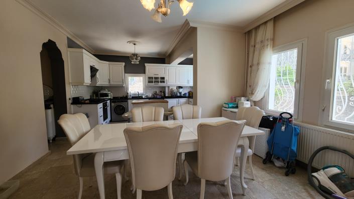 Image No.25-Villa / Détaché de 7 chambres à vendre à Uzumlu