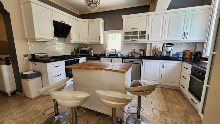 Image No.26-Villa / Détaché de 7 chambres à vendre à Uzumlu