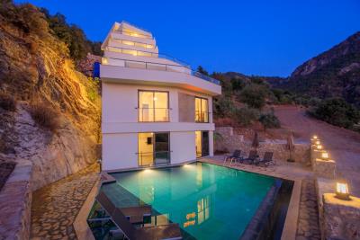 Stunning-Villa-in-Faralya--7-