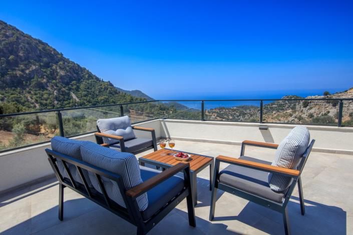 Image No.27-6 Bed Villa / Detached for sale