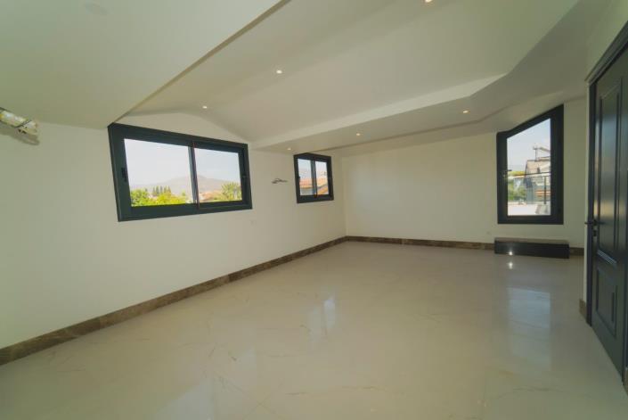 Image No.20-Villa de 6 chambres à vendre à Çalis