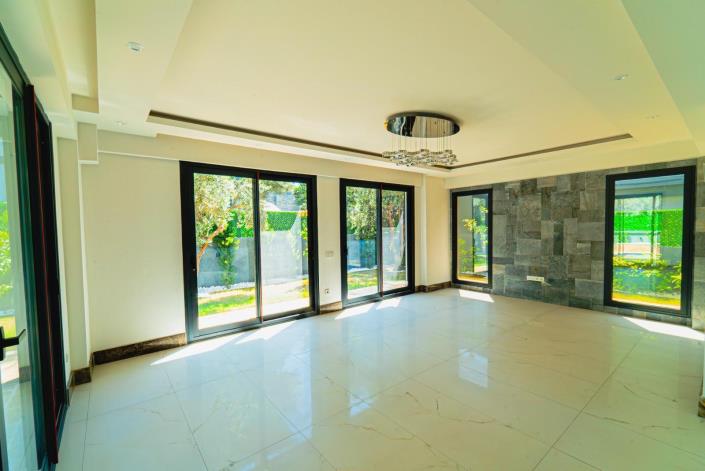 Image No.25-Villa de 6 chambres à vendre à Çalis