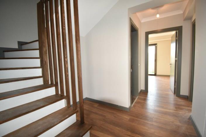 Image No.8-Villa / Détaché de 4 chambres à vendre à Çalis