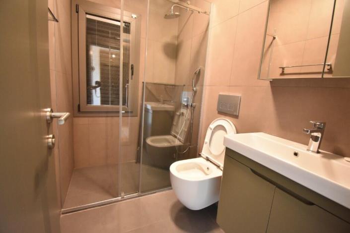 Image No.17-Villa / Détaché de 4 chambres à vendre à Çalis