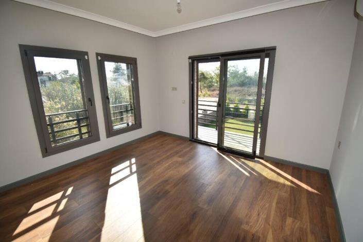 Image No.21-Villa / Détaché de 4 chambres à vendre à Çalis