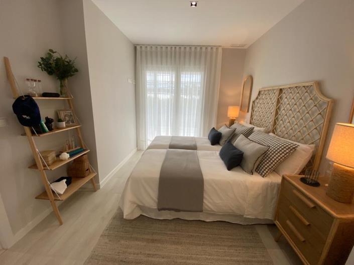 Image No.12-2 Bed Apartment for sale