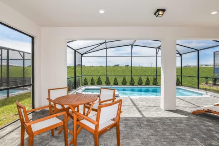 Image No.22-5 Bed Villa / Detached for sale