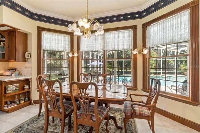 Image No.21-5 Bed House for sale