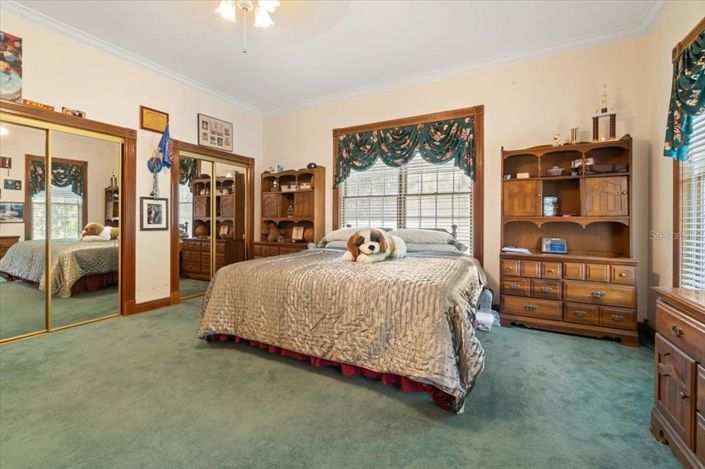 Image No.42-5 Bed House for sale