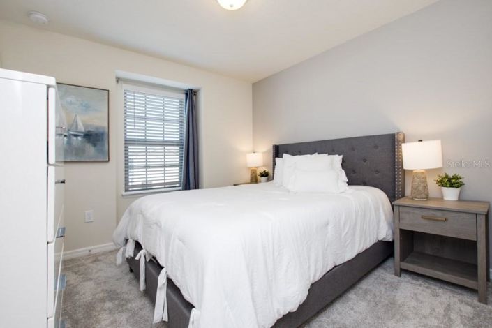 Image No.19-5 Bed Townhouse for sale