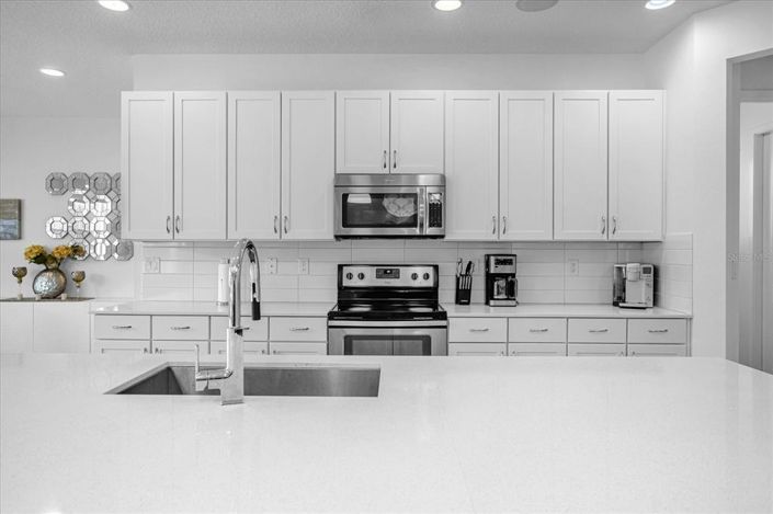 Image No.8-7 Bed Property for sale