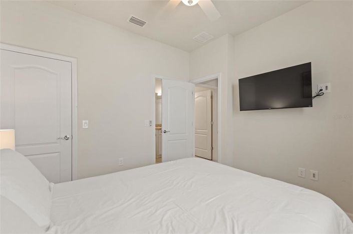 Image No.16-5 Bed House for sale