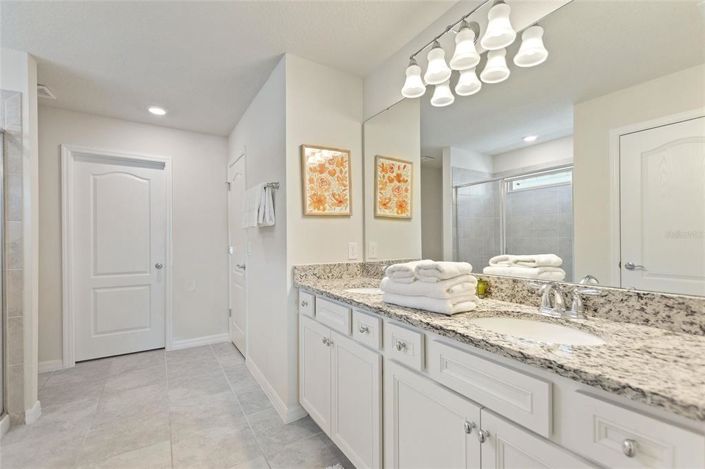 Image No.29-5 Bed House for sale