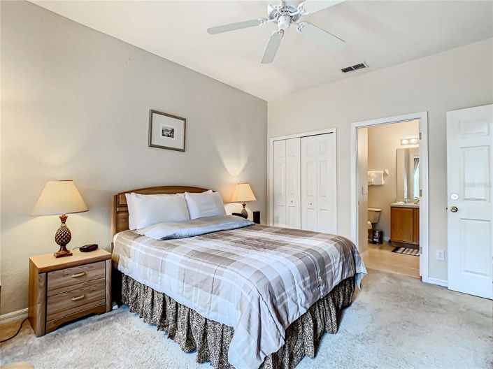 Image No.19-4 Bed Townhouse for sale