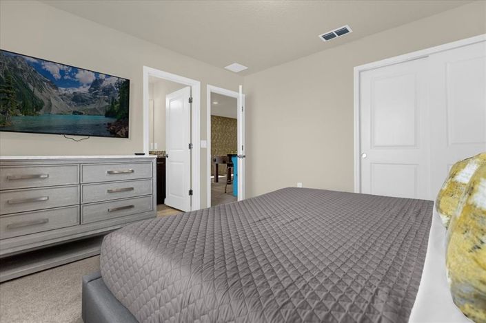 Image No.10-10 Bed Property for sale