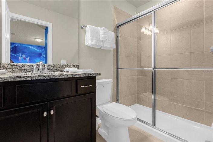 Image No.8-10 Bed Property for sale