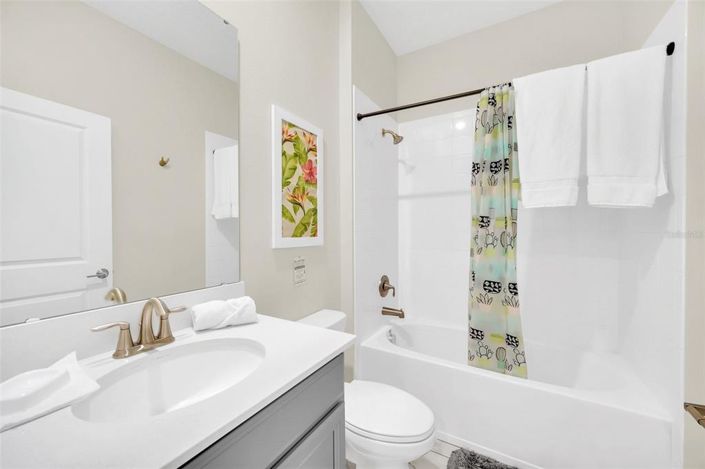 Image No.20-5 Bed Property for sale