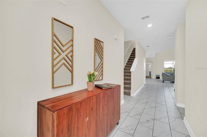 Image No.4-5 Bed Property for sale