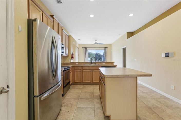 Image No.10-3 Bed House for sale