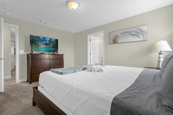 Image No.28-5 Bed Townhouse for sale