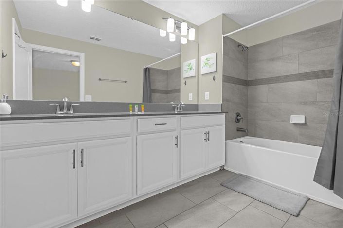 Image No.29-5 Bed Townhouse for sale