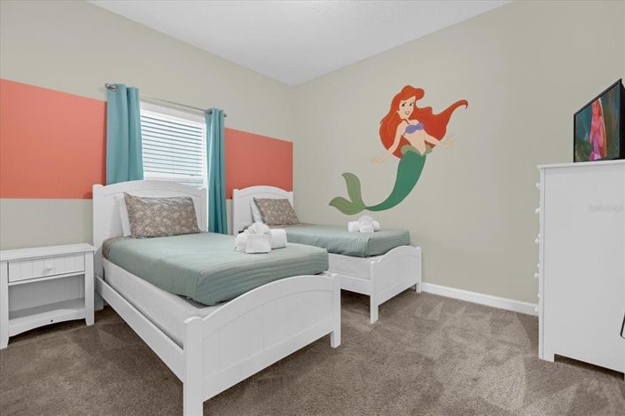 Image No.36-5 Bed Townhouse for sale