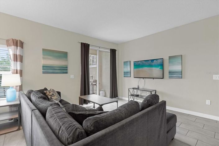 Image No.4-5 Bed Townhouse for sale